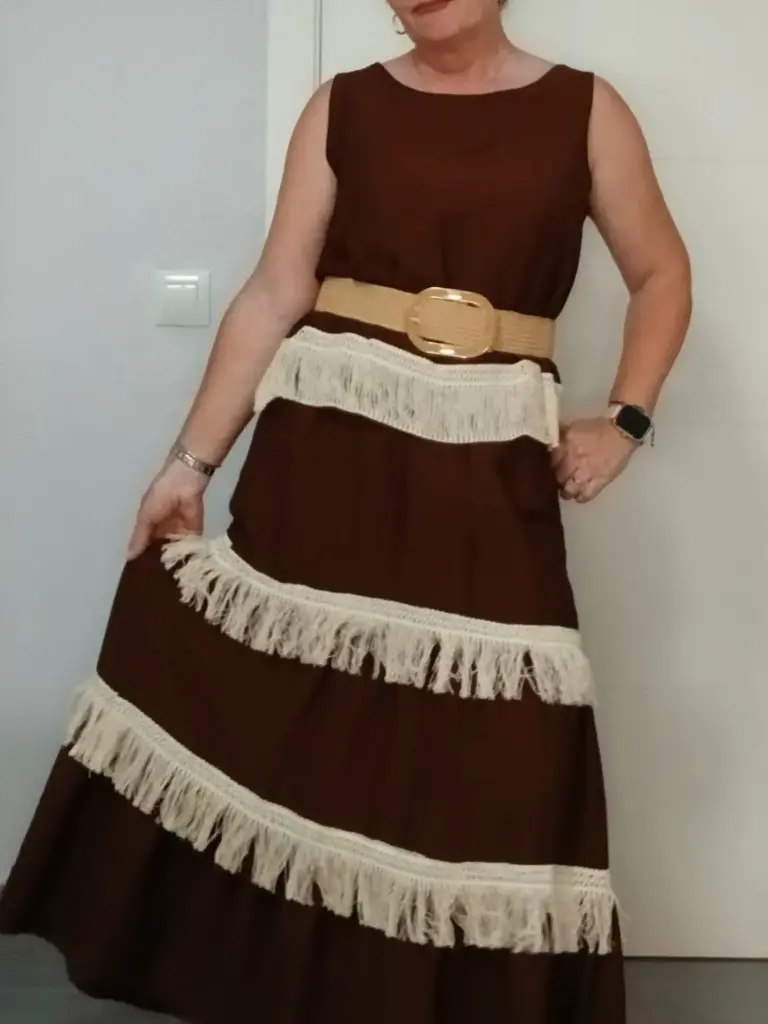 Vestido de flecos